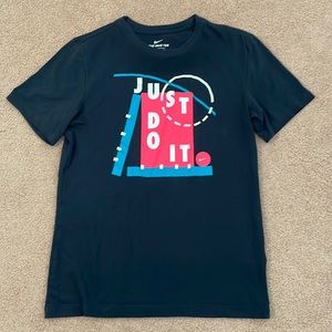 Boys - Nike Tshirt - Small